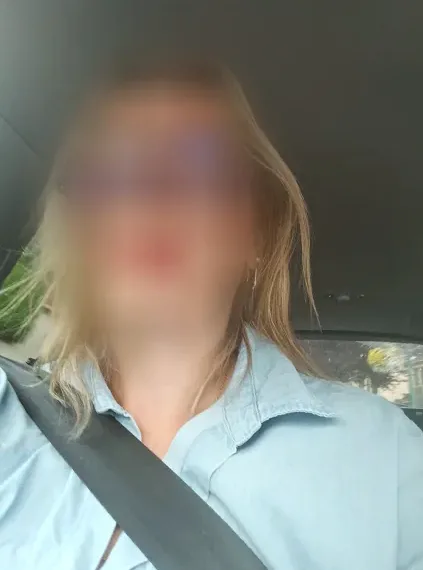 Amira, 34