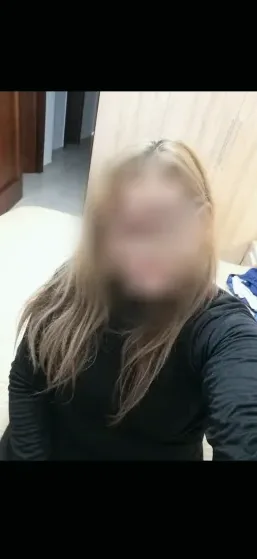 Andrea, 40
