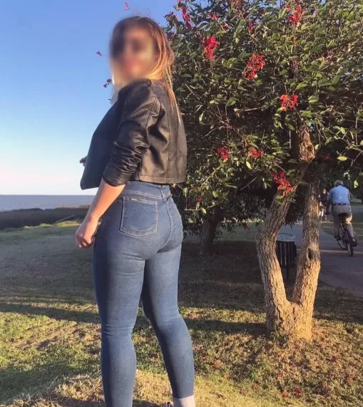 Antonia, 36