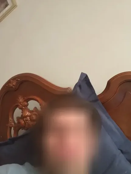 Diana, 24