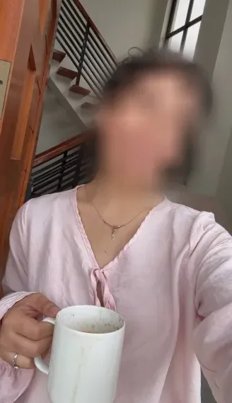 Emilia, 30