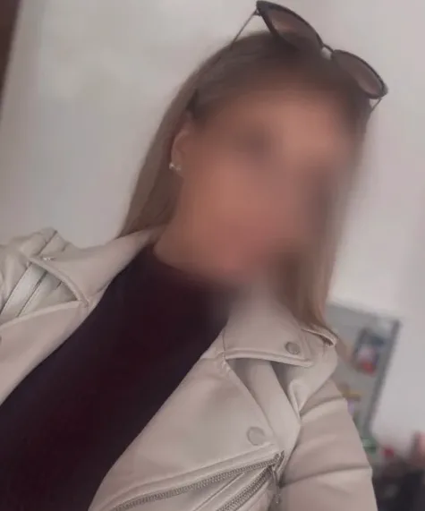 Fabienne, 26