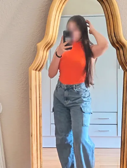 Fiona, 20