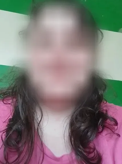 Melanie, 37