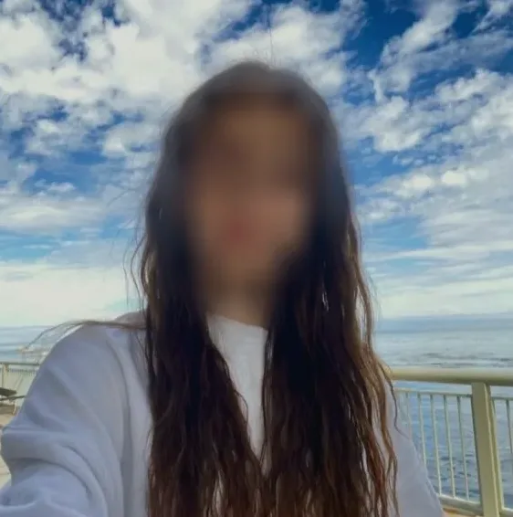 Michelle, 27
