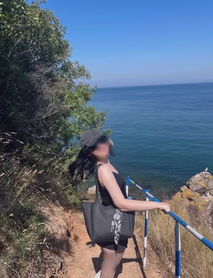 Miriam, 22