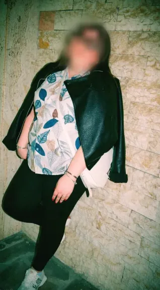 Nadine, 29