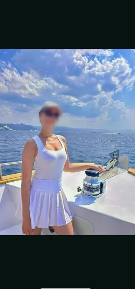 Sophia, 33