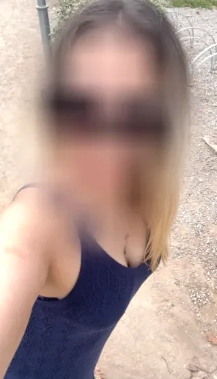 Yvonne, 40